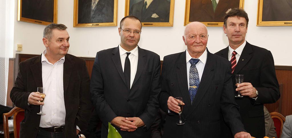 Szécsényi József 80 éves Szécsényi József 80 éves