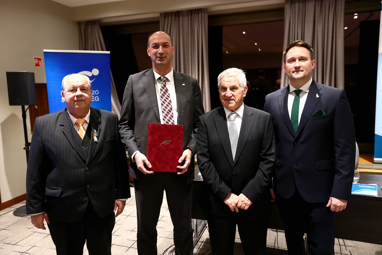 HUSS and Hungarian Swimming Federation sign cooperation agreement