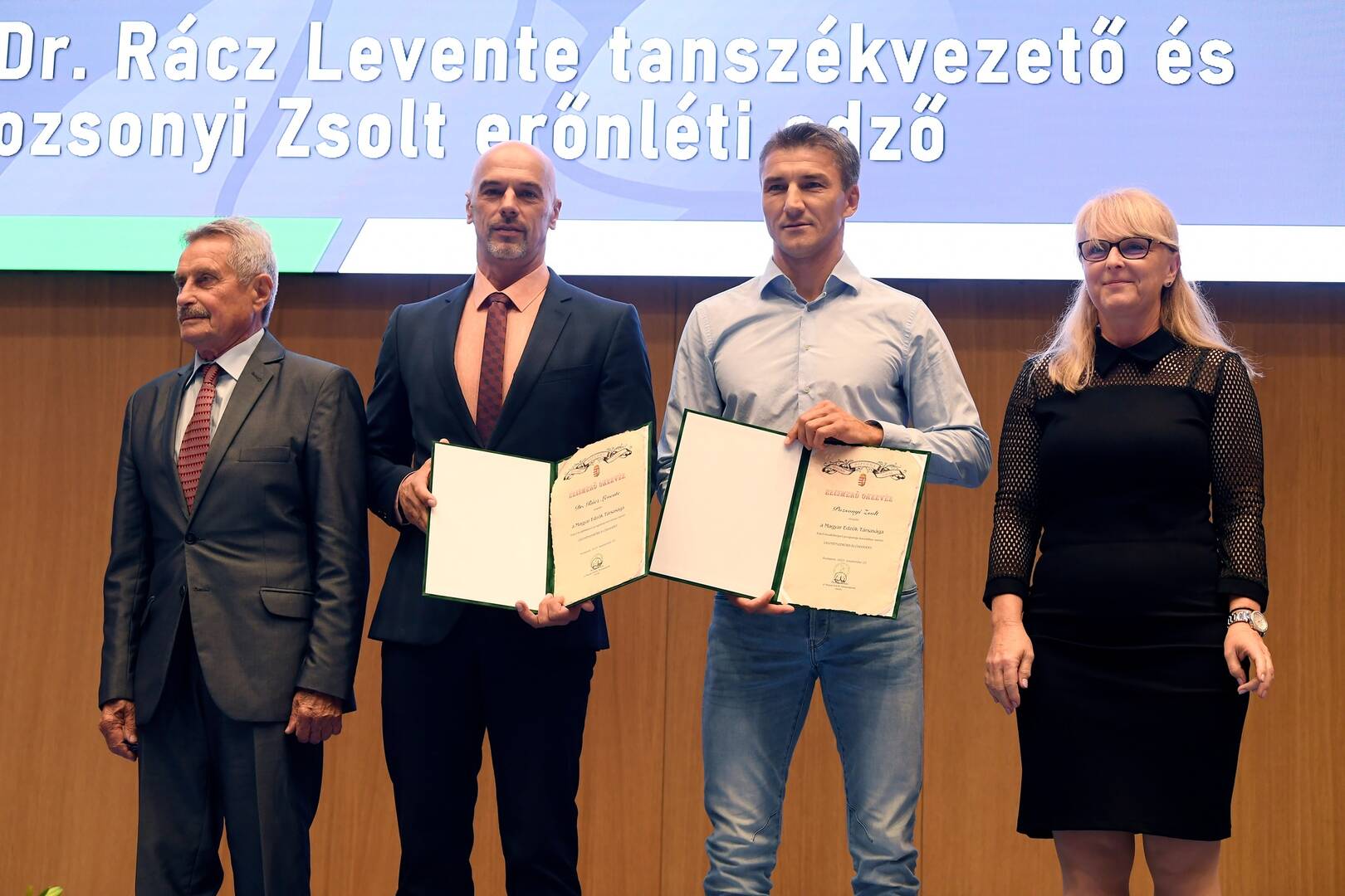 Szalma László mesteredzői Rácz Levente MET továbbképzései díjat kapott 001