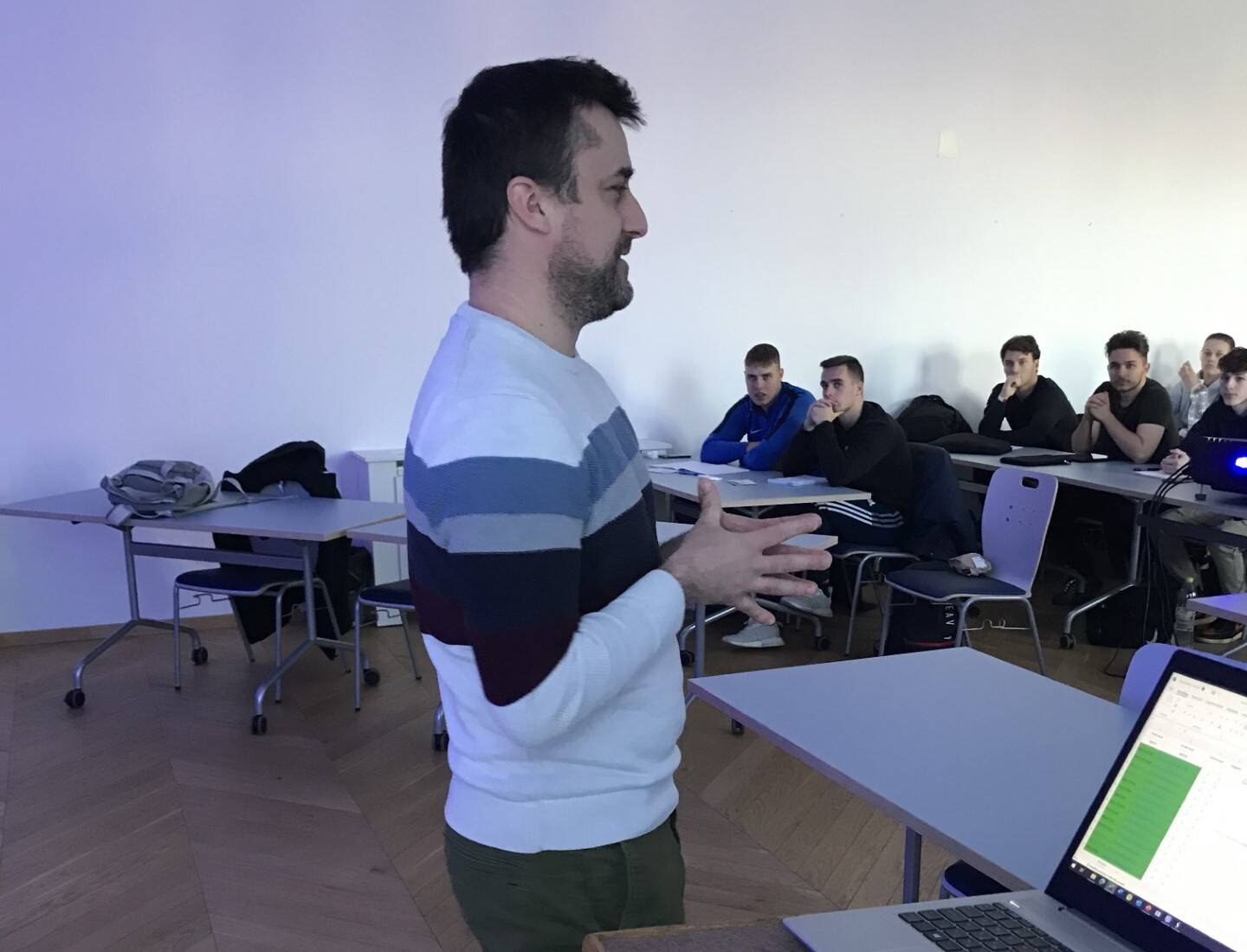 Labdar Magyar Testnevelési és Sporttudományi Egyetem - Labdarúgás: rangos UEFA ...