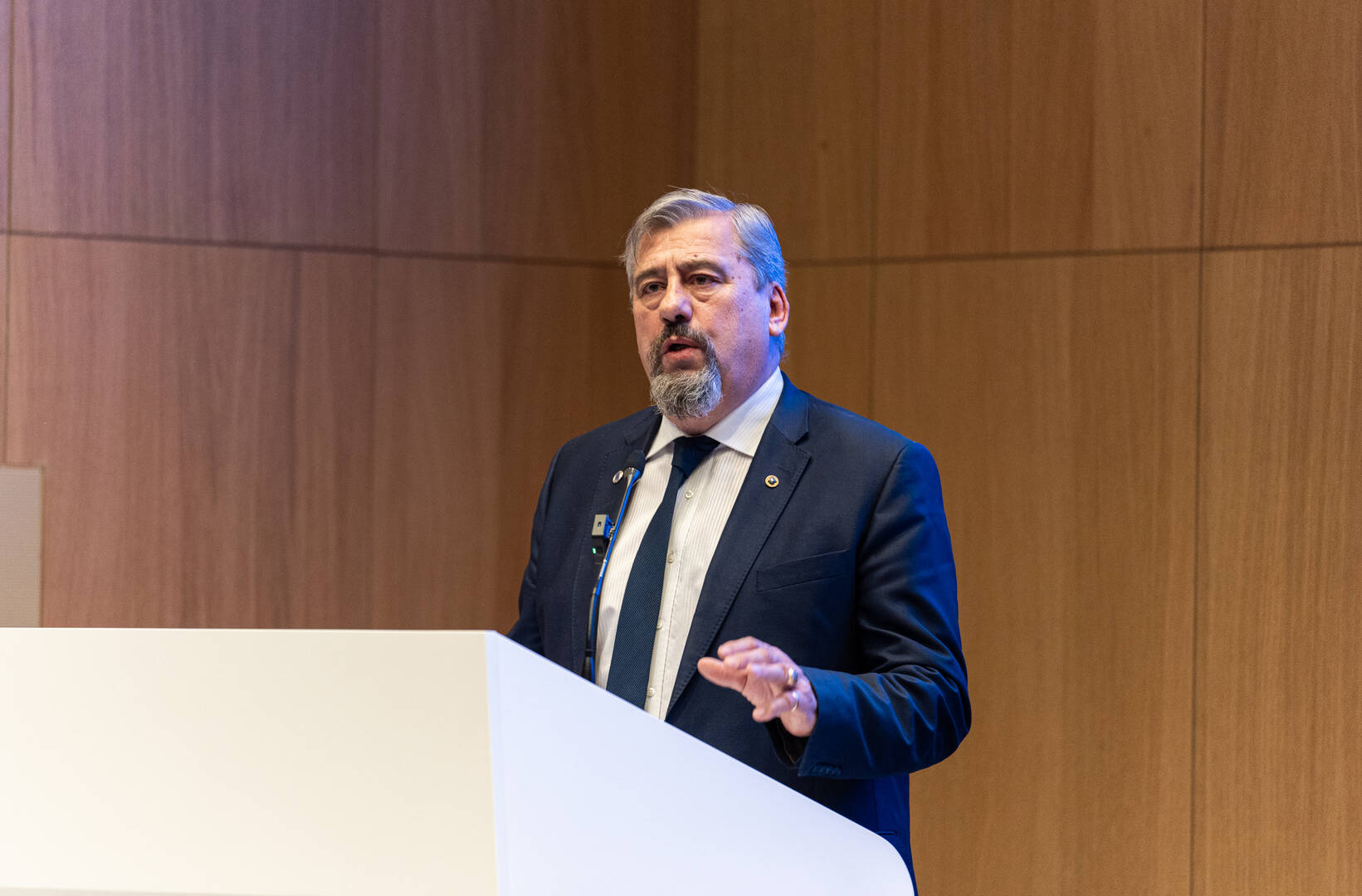 Teli diplomaatado unnepseg a centenarium eveben dijatadoval 4