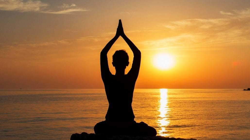 Yoga on a summer morning: international day of yoga “comes” to HUSS