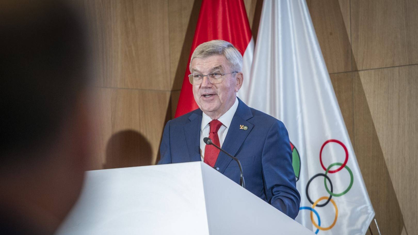 Videón Thomas Bach, a TF friss díszdoktorának előadása