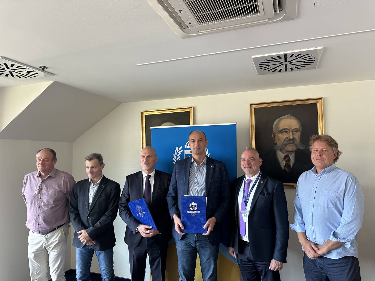 Egyuttmukodesi szerzodest irt ala a TF es az UTE 2