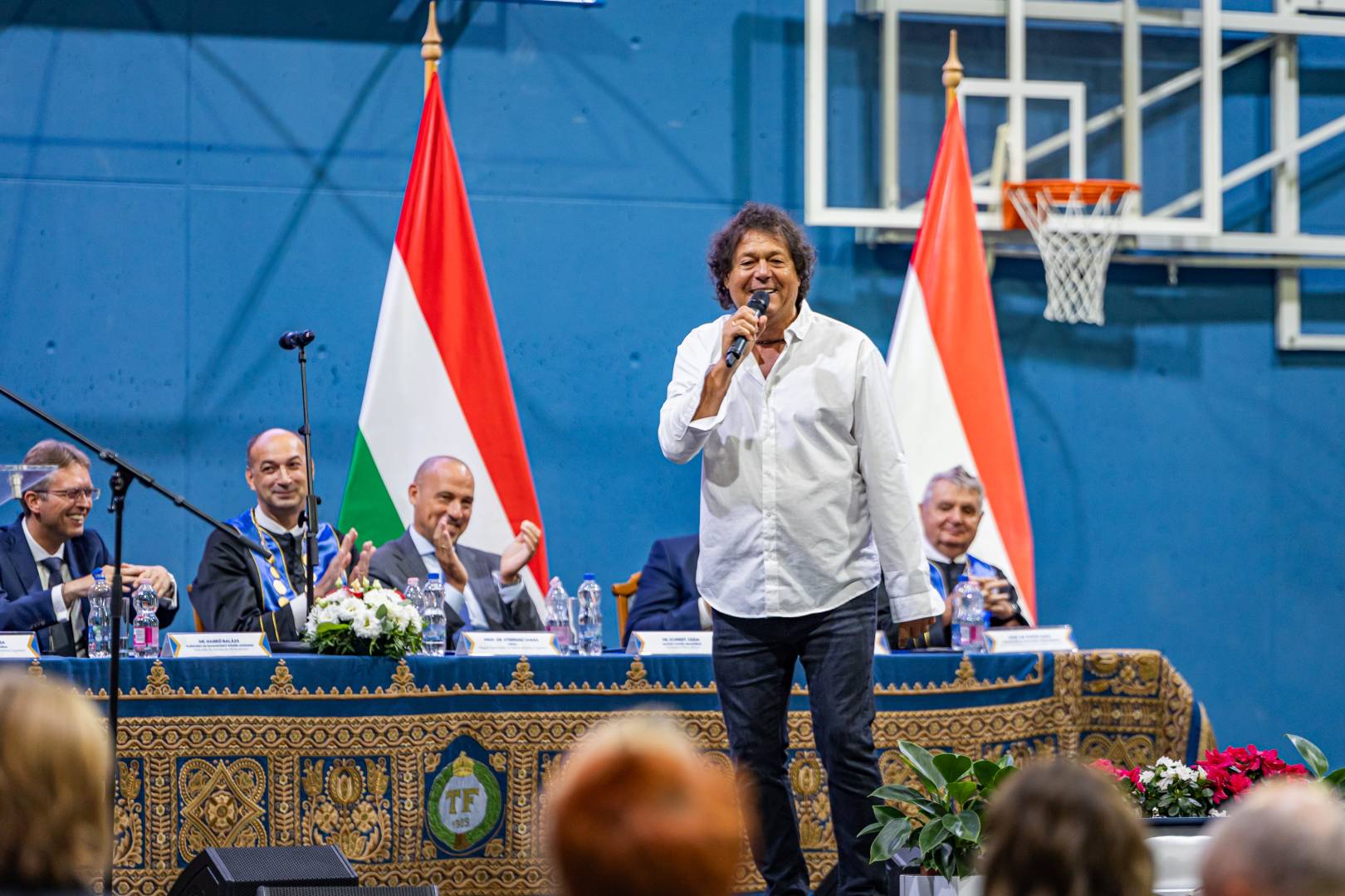 Elkezdodott az uj tanev a TF adott otthon az idei Nemzeti Felsooktatasi Tanevnyito Unnepsegnek 1