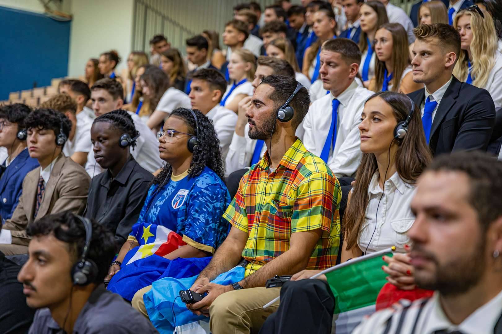 Tobb mint szaz kulfoldi hallgato kezdte meg tanulmanyat a TF en 2