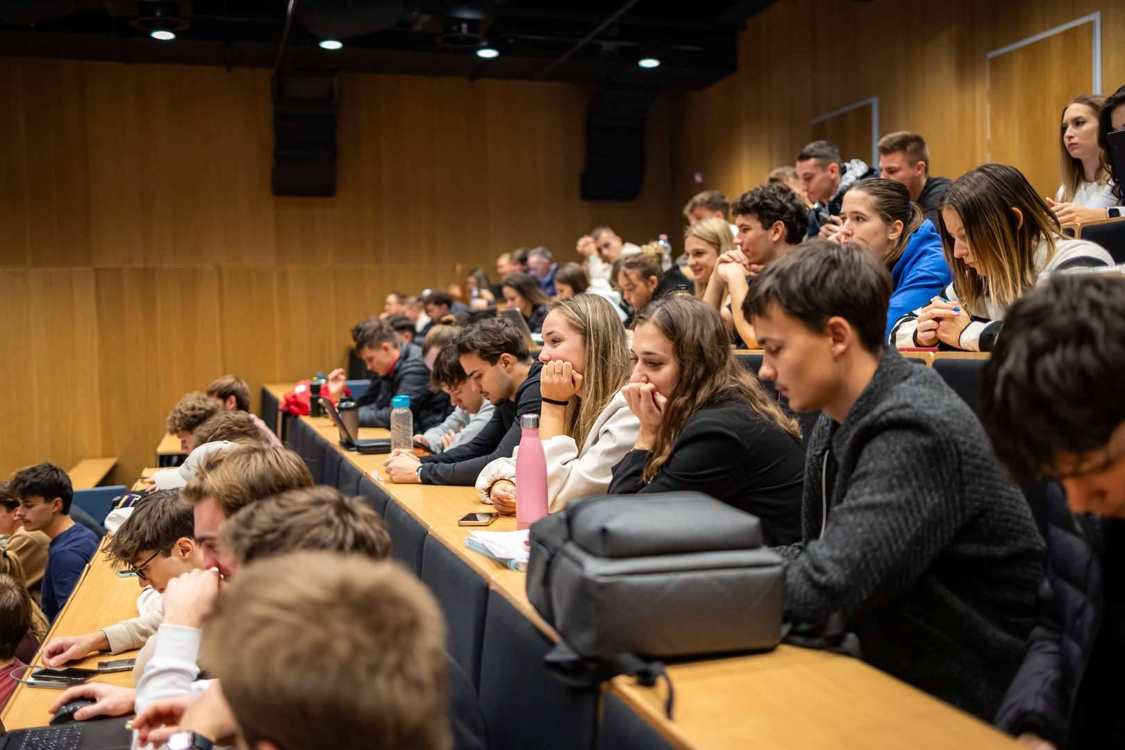 Eloadas kornyezetvedelemrol es fenntarthatosagrol 2