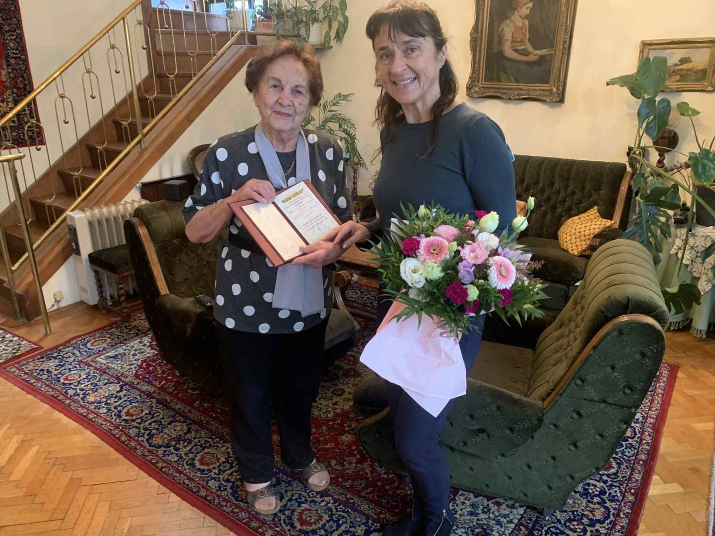 Kerekes Ferencne Istenes Katalin is otthonaban vette at rubin diplomajat 2