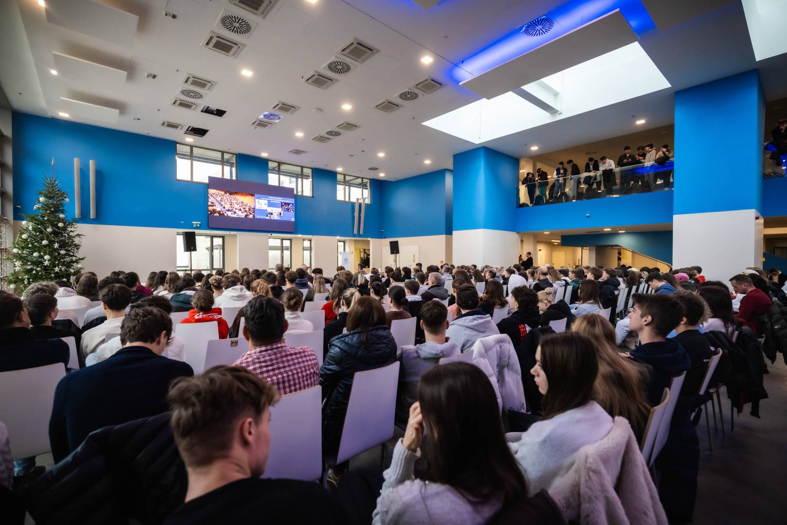 Minden ut a TF re vezet telthazas nyilt nap az egyetemen 2